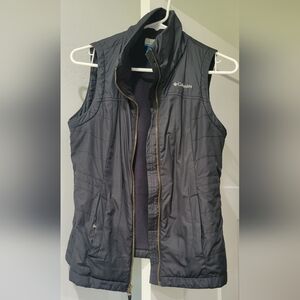 Columbia Women's Black Quilted Vest